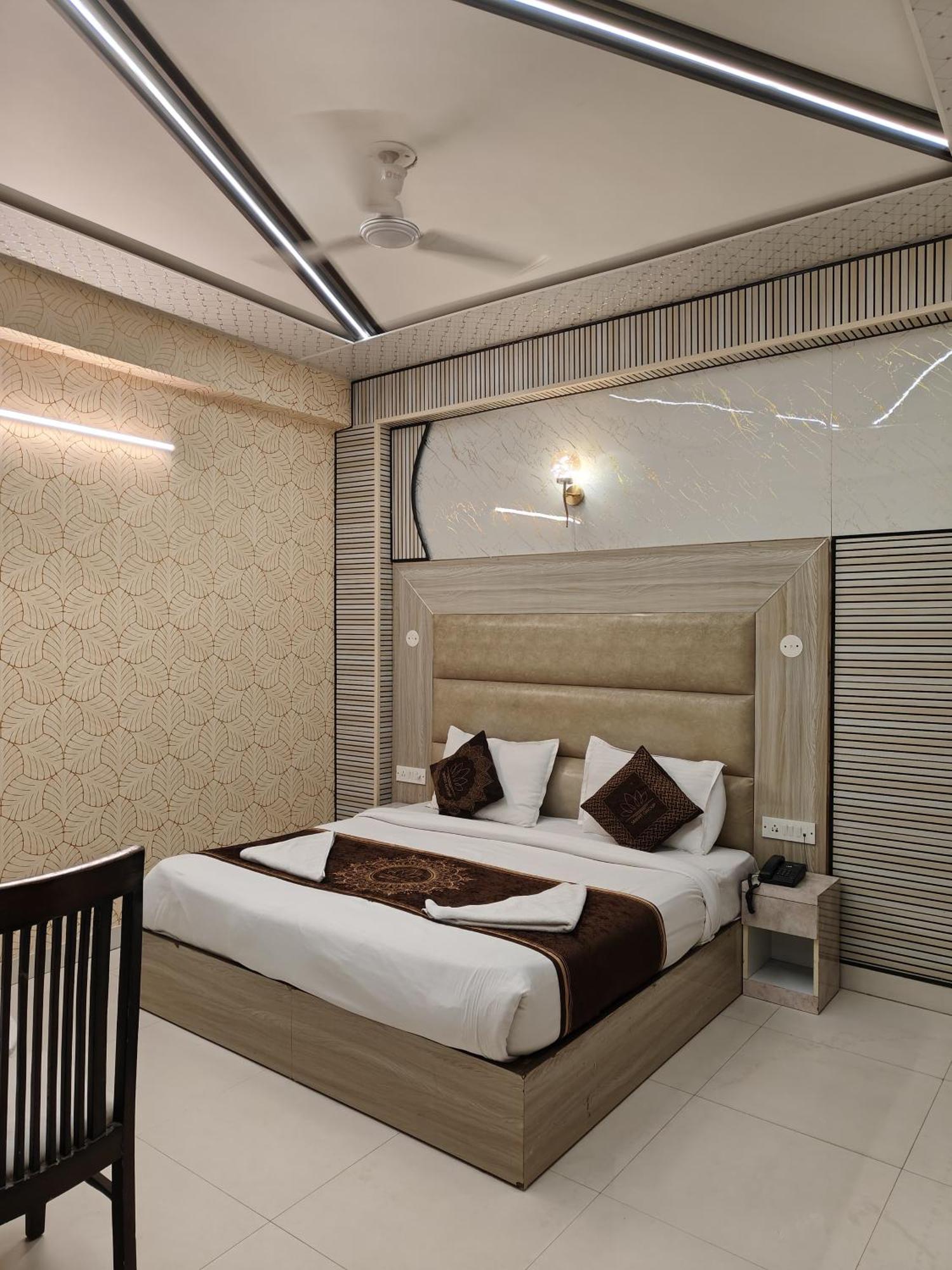 Hotel Smart Plaza Neu-Delhi Exterior foto